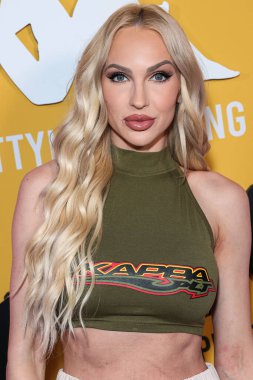 Amerikalı emlak komisyoncusu Christine Quinn, 9 Mayıs 2023 'te Hollywood Sunset Room Hollywood' da düzenlenen PrettyLittleThing X Kappa Fırlatma Partisi 'ne geldi.. 