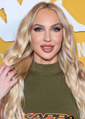 Amerikalı emlak komisyoncusu Christine Quinn, 9 Mayıs 2023 'te Hollywood Sunset Room Hollywood' da düzenlenen PrettyLittleThing X Kappa Fırlatma Partisi 'ne geldi.. 