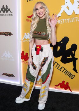 Amerikalı emlak komisyoncusu Christine Quinn, 9 Mayıs 2023 'te Hollywood Sunset Room Hollywood' da düzenlenen PrettyLittleThing X Kappa Fırlatma Partisi 'ne geldi.. 