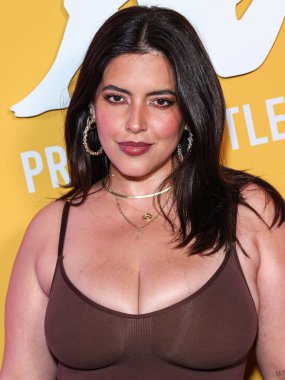 Amerikan büyük boy model Denise Bidot, 9 Mayıs 2023 tarihinde Hollywood, Los Angeles, Kaliforniya, ABD 'de Sunset Room Hollywood' da düzenlenen PrettyLittleThing X Kappa Fırlatma Partisi 'ne geldi.. 