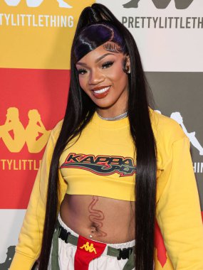 Amerikalı rapçi GloRilla (Gloria Hallelujah Woods), 9 Mayıs 2023 tarihinde Hollywood, Los Angeles, Kaliforniya, ABD 'de Sunset Room Hollywood' da düzenlenen PrettyLittleThing X Kappa Fırlatma Partisi 'ne geldi.