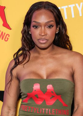 Hatice Haqq, 9 Mayıs 2023 'te Hollywood, Los Angeles, Kaliforniya' da Sunset Room Hollywood 'da düzenlenen PrettyLittleThing X Kappa Fırlatma Partisi' ne ulaştı.. 