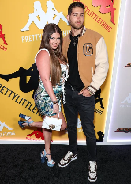 Chanel West Coast ve erkek arkadaşı Dom Fenison, 9 Mayıs 2023 'te Hollywood, Los Angeles, Kaliforniya, ABD' de Sunset Room Hollywood 'da düzenlenen PrettyLittleThing X Kappa Fırlatma Partisi' ne geldiler.. 