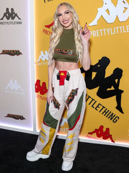 Amerikalı emlak komisyoncusu Christine Quinn, 9 Mayıs 2023 'te Hollywood Sunset Room Hollywood' da düzenlenen PrettyLittleThing X Kappa Fırlatma Partisi 'ne geldi.. 