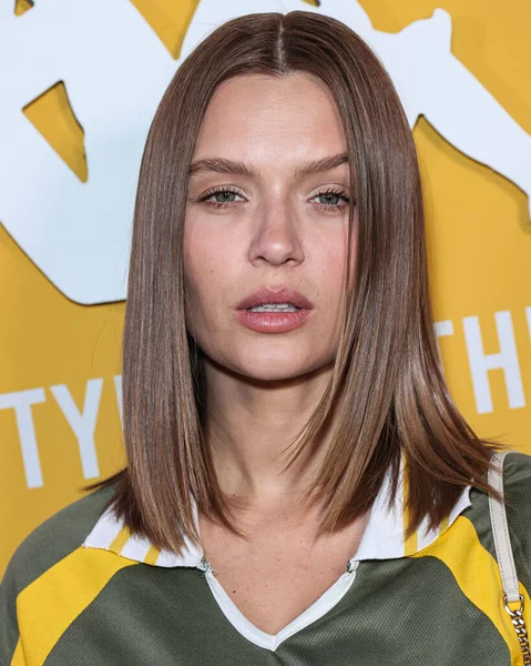 Danimarkalı model Josephine Skriver, 9 Mayıs 2023 'te Hollywood, Los Angeles, Kaliforniya, ABD' de Sunset Room Hollywood 'da düzenlenen PrettyLittleThing X Kappa Fırlatma Partisi' ne geldi.. 