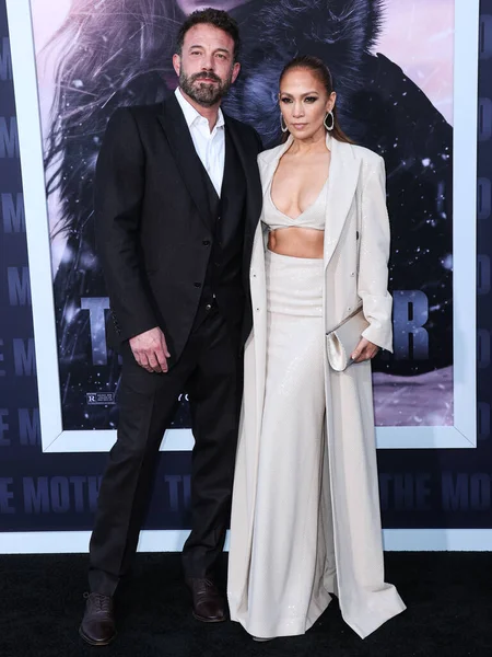 Ben Affleck และภรรยา Jennifer Lopez Look Jennifer Lynn Lopez Affleck — ภาพถ่ายสต็อก