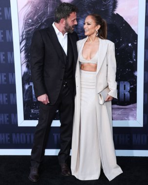 Amerikalı aktör ve film yapımcısı Ben Affleck ve eşi Amerikalı aktris, şarkıcı ve dansçı Jennifer Lopez, Netflix 'in 10 Mayıs 2023' te Westwood, Los Angeles, Kaliforniya, ABD 'deki Regency Village Theater' daki 