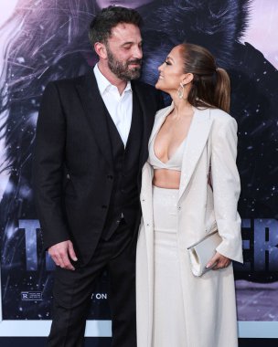 Amerikalı aktör ve film yapımcısı Ben Affleck ve eşi Amerikalı aktris, şarkıcı ve dansçı Jennifer Lopez, Netflix 'in 10 Mayıs 2023' te Westwood, Los Angeles, Kaliforniya, ABD 'deki Regency Village Theater' daki 