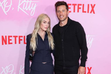 Alex Cooper ve Matt Kaplan Netflix 'in' XO, Kitty 'sezonunun Los Angeles Premiere Event of Netflix' ine 11 Mayıs 2023 'te Hollywood, Los Angeles, Kaliforniya, ABD' de düzenlenen Netflix Tudum Theater 'a geldiler..