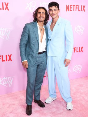 Michael Cimino ve Anthony Keyvan, Netflix 'in' XO, Kitty 'Sezon 1, Netflix Tudum Tiyatrosu' nda 11 Mayıs 2023 'te Hollywood, Los Angeles, Kaliforniya, ABD' de düzenlenen Los Angeles Premiere Event of Netflix 'e geldiler.. 