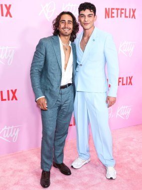 Michael Cimino ve Anthony Keyvan, Netflix 'in' XO, Kitty 'Sezon 1, Netflix Tudum Tiyatrosu' nda 11 Mayıs 2023 'te Hollywood, Los Angeles, Kaliforniya, ABD' de düzenlenen Los Angeles Premiere Event of Netflix 'e geldiler..