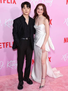 Minyeong Choi ve Anna Cathcart, Netflix 'in' XO, Kitty 'sezonunun Los Angeles Premiere Organizasyonu' na 11 Mayıs 2023 'te Hollywood, Los Angeles, Kaliforniya, ABD' de düzenlenen Netflix Tudum Tiyatrosu 'na geldiler..