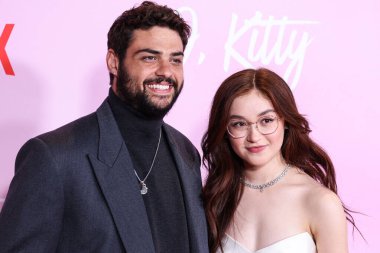 Noah Centineo ve Anna Cathcart, Netflix 'in 1. Sezon' XO, Kitty 'adlı filminin Los Angeles Premiere Organizasyonu' na 11 Mayıs 2023 'te Hollywood, Los Angeles, Kaliforniya, ABD' de düzenlenen Netflix Tudum Tiyatrosu 'na geldiler.. 