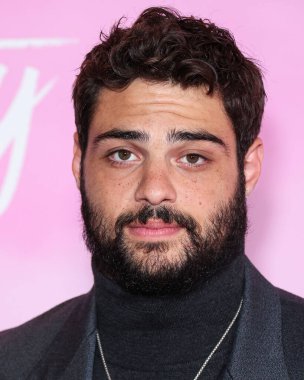 Amerikalı aktör Noah Centineo, Netflix 'in' XO, Kitty 'sezonunun Los Angeles Premiere Organizasyonu' na 11 Mayıs 2023 'te Hollywood, Los Angeles, Kaliforniya, ABD' deki Netflix Tudum Tiyatrosu 'nda katıldı.. 