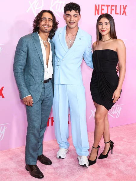 Michael Cimino, Anthony Keyvan ve Isabella Ferreira, Netflix 'in 