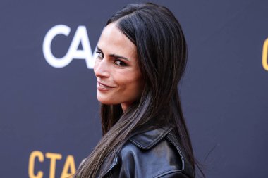 Jordana Brewster, 20 Mayıs 2023 'te Universal Stüdyoları Backlot' ta düzenlenen Charlize Theron Africa Yardım Projesine (CTAOP) ulaştı.. 
