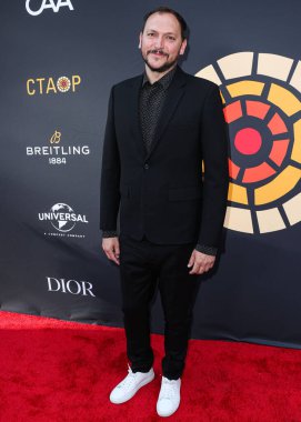 Louis Leterrier, 20 Mayıs 2023 'te Universal Stüdyoları Backlot' ta düzenlenen Charlize Theron Africa Yardım Projesine (CTAOP) ulaştı.. 