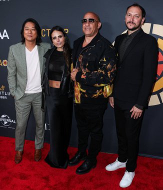 Sung Kang, Jordana Brewster, Vin Diesel ve Louis Leterrier, 20 Mayıs 2023 'te Universal City, Los Angeles, Kaliforniya, ABD' deki Universal Studios Backlot 'ta düzenlenen Charlize Theron Africa Yardım Projesine (CTAOP) vardılar.