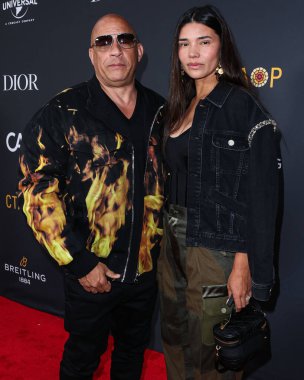 Vin Diesel ve eşi Paloma Jimenez, 20 Mayıs 2023 'te Universal City, Los Angeles, Kaliforniya, ABD' de düzenlenen Charlize Theron Africa Yardım Projesi (CTAOP) 2023 Blok Partisi 'ne geldiler.. 