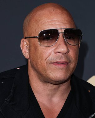 Vin Diesel, 20 Mayıs 2023 'te Universal Stüdyoları Backlot' ta düzenlenen Charlize Theron Africa Yardım Projesine (CTAOP) ulaşır.. 