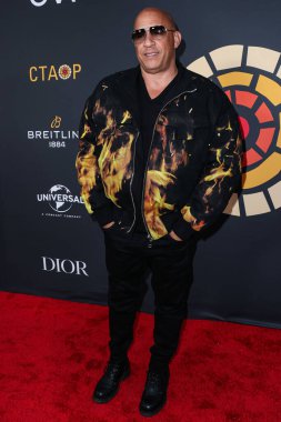 Vin Diesel, 20 Mayıs 2023 'te Universal Stüdyoları Backlot' ta düzenlenen Charlize Theron Africa Yardım Projesine (CTAOP) ulaşır.. 