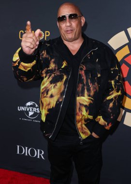 Vin Diesel, 20 Mayıs 2023 'te Universal Stüdyoları Backlot' ta düzenlenen Charlize Theron Africa Yardım Projesine (CTAOP) ulaşır.. 