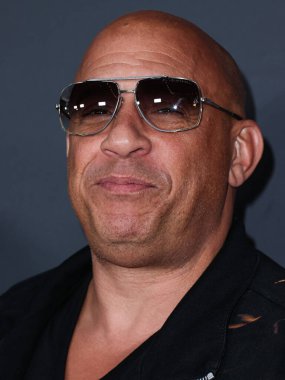 Vin Diesel, 20 Mayıs 2023 'te Universal Stüdyoları Backlot' ta düzenlenen Charlize Theron Africa Yardım Projesine (CTAOP) ulaşır.. 