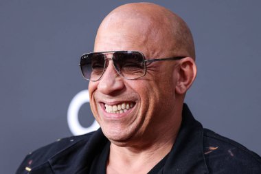 Vin Diesel, 20 Mayıs 2023 'te Universal Stüdyoları Backlot' ta düzenlenen Charlize Theron Africa Yardım Projesine (CTAOP) ulaşır.. 