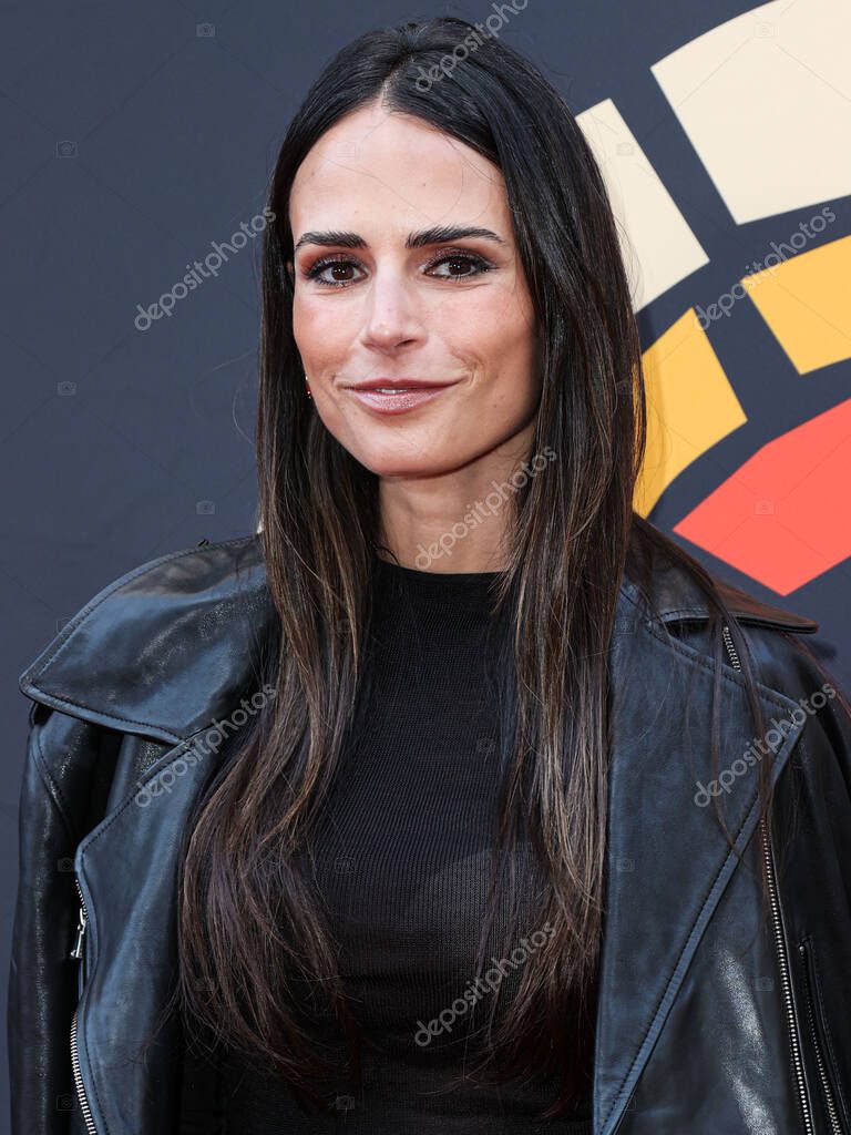 Jordana Brewster llega al Charlize Theron Africa Outreach Project