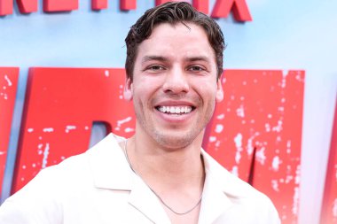 Amerikalı film oyuncusu, vücut geliştirici, fitness modeli ve emlakçı Joseph Baena, Netflix 'in' FUBAR '1. sezonunun Los Angeles Premiere' ine 22 Mayıs 2023 'te Los Angeles, Kaliforniya' da bulunan The Grove 14 'de ulaştı..