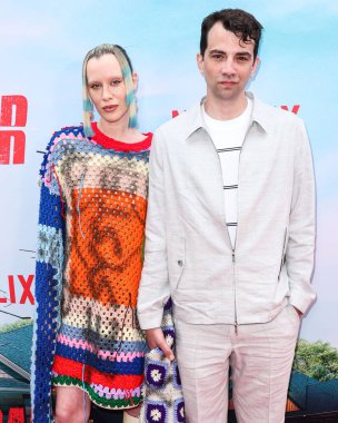 Rebecca-Jo Dunham ve Jay Baruchel, Netflix 'in' FUBAR '1. sezonunun Los Angeles Premiere' ine 22 Mayıs 2023 'te ABD' nin Los Angeles, Kaliforniya 'daki The Grove 14' te geldiler..