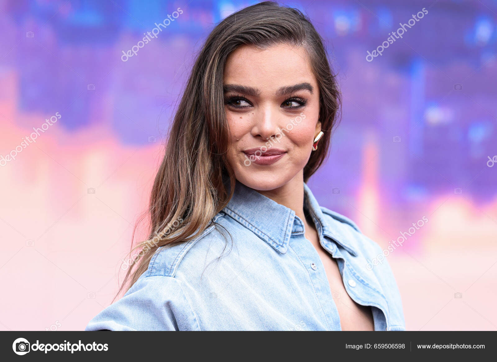American Actress Singer Hailee Steinfeld Arrives World Premiere Sony