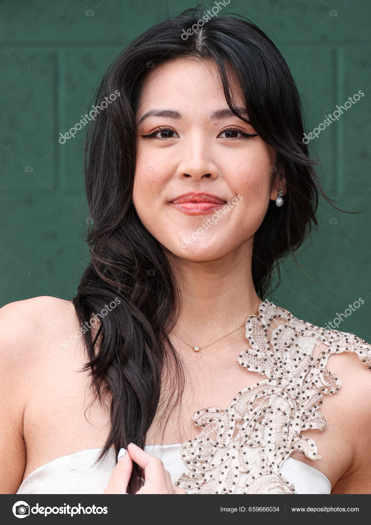 Chelsea Sik Arrives Los Angeles Premiere Peacock's 'Shooting Stars
