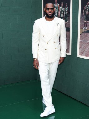 Amerikalı profesyonel basketbolcu LeBron James, 31 Mayıs 2023 'te Westwood, Los Angeles, Kaliforniya, ABD' deki Regency Village Theatre 'da düzenlenen 