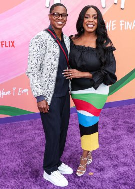 Jessica Betts ve Niecy Nash Betts, Netflix 'in 