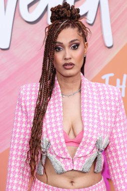 Amerikalı aktris Lee Rodriguez, Netflix 'in 