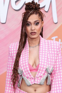 Amerikalı aktris Lee Rodriguez, Netflix 'in 