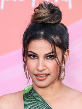 Amerikalı aktris Richa Moorjani, Netflix 'in 