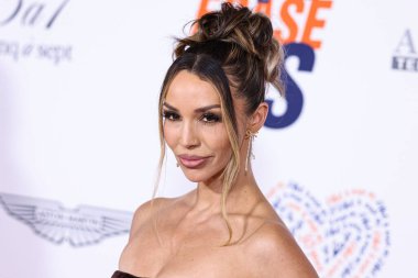 Amerikalı televizyon kişiliği, aktris ve şarkıcı Scheana Shay, 2 Haziran 2023 'te Amerika Birleşik Devletleri' nin Los Angeles, Century City, Kaliforniya 'daki Fairmont Century Plaza' da düzenlenen 30.. 