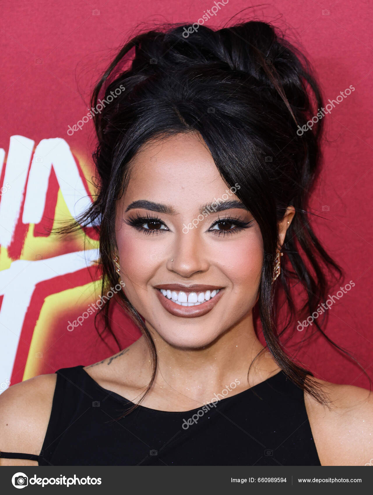 American Singer Actress Becky Rebbeca Marie Gomez Wearing Zuhair Murad –  Stock Editorial Photo © imagepressagency #660989594