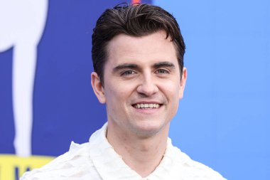 İngiliz aktör Billy Harris, Apple TV + Ted Lasso 'nun 3. Sezon FYC Kırmızı Halı' sına 10 Haziran 2023 'te ABD' nin Kuzey Hollywood, Los Angeles, Kaliforniya, ABD 'deki Televizyon Akademisi' ndeki Saban Medya Merkezi 'nde ulaştı.. 