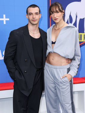 Bryan Pearn ve kız arkadaşı Ava Michelle, 10 Haziran 2023 tarihinde Şaban Medya Merkezi 'nde düzenlenen Apple TV + Ted Lasso' nun 3. sezon FYC Kırmızı Halı 'sına geldiler.. 