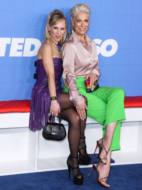 Juno Temple ve Hannah Waddingham, 10 Haziran 2023 'te Kuzey Hollywood, Los Angeles, Kaliforniya, ABD' de bulunan Şaban Medya Merkezi 'nde düzenlenen 3.. 