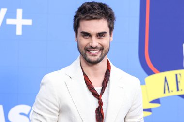 Fransız aktör ve müzik bestecisi Stephen Manas, 10 Haziran 2023 tarihinde Şaban Medya Merkezi 'ndeki Şaban Medya Merkezi' nde düzenlenen Apple TV + Ted Lasso 'nun 3. sezonu olan FYC Red Halı' ya geldi.. 