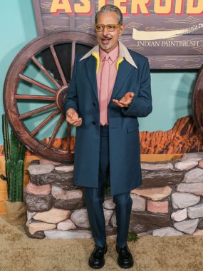 Prada giyen Amerikalı aktör ve müzisyen Jeff Goldblum, 13 Haziran 2023 tarihinde New York, New York 'ta Alice Tully Hall' da düzenlenen Focus Features 'Asteroid City' nin New York Premiere 'sine geldi.. 