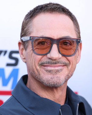 Amerikalı aktör ve yapımcı Robert Downey Jr., 16 Haziran 2023 'te Los Angeles, Kaliforniya, ABD' de bulunan Petersen Otomotiv Müzesi 'nde gerçekleştirilen' Downey 's Dream Cars' sezon 1 'dizisinin Los Angeles Premiere Of MAX' ine geldi.. 