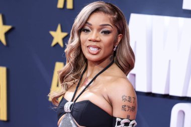 Amerikalı rapçi GloRilla (Gloria Hallelujah Woods), 25 Haziran 2023 tarihinde Los Angeles, Kaliforniya, ABD 'deki Microsoft Theater' da düzenlenen BET Ödülleri 'ne ulaştı.. 