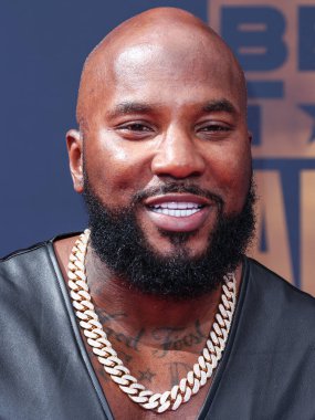 Jeezy, Los Angeles, Kaliforniya 'da 25 Haziran 2023 tarihinde Microsoft Theater' da düzenlenen BET Ödülleri 2023 'e ulaşır.. 