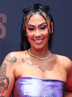 Kraliçe Naija, Los Angeles, Kaliforniya 'da 25 Haziran 2023' te Microsoft Theater 'da düzenlenen BET Ödülleri 2023' e ulaşır.. 