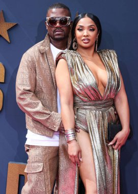 Ray J ve eşi Prenses Love, Los Angeles, Kaliforniya 'da 25 Haziran 2023' te Microsoft Theater 'da düzenlenen BET Ödülleri 2023' e geldiler.. 
